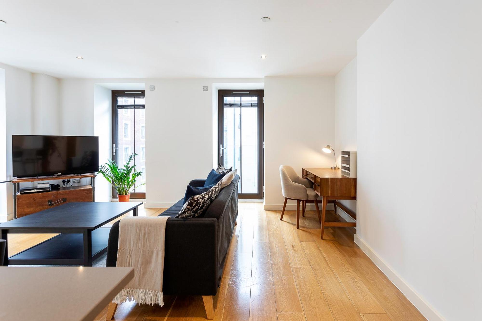 Serene Cityscape - 2br Luxury Westminster Appartement *